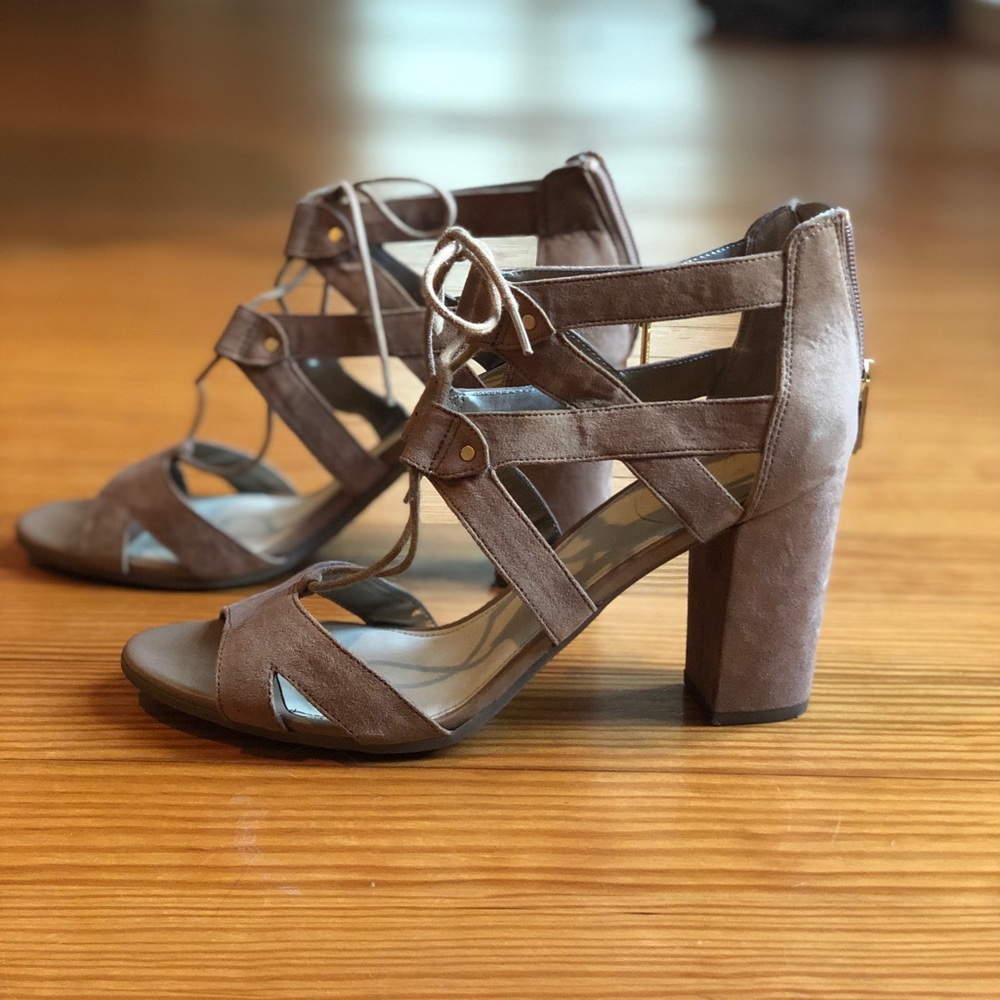 Open toe block heel!